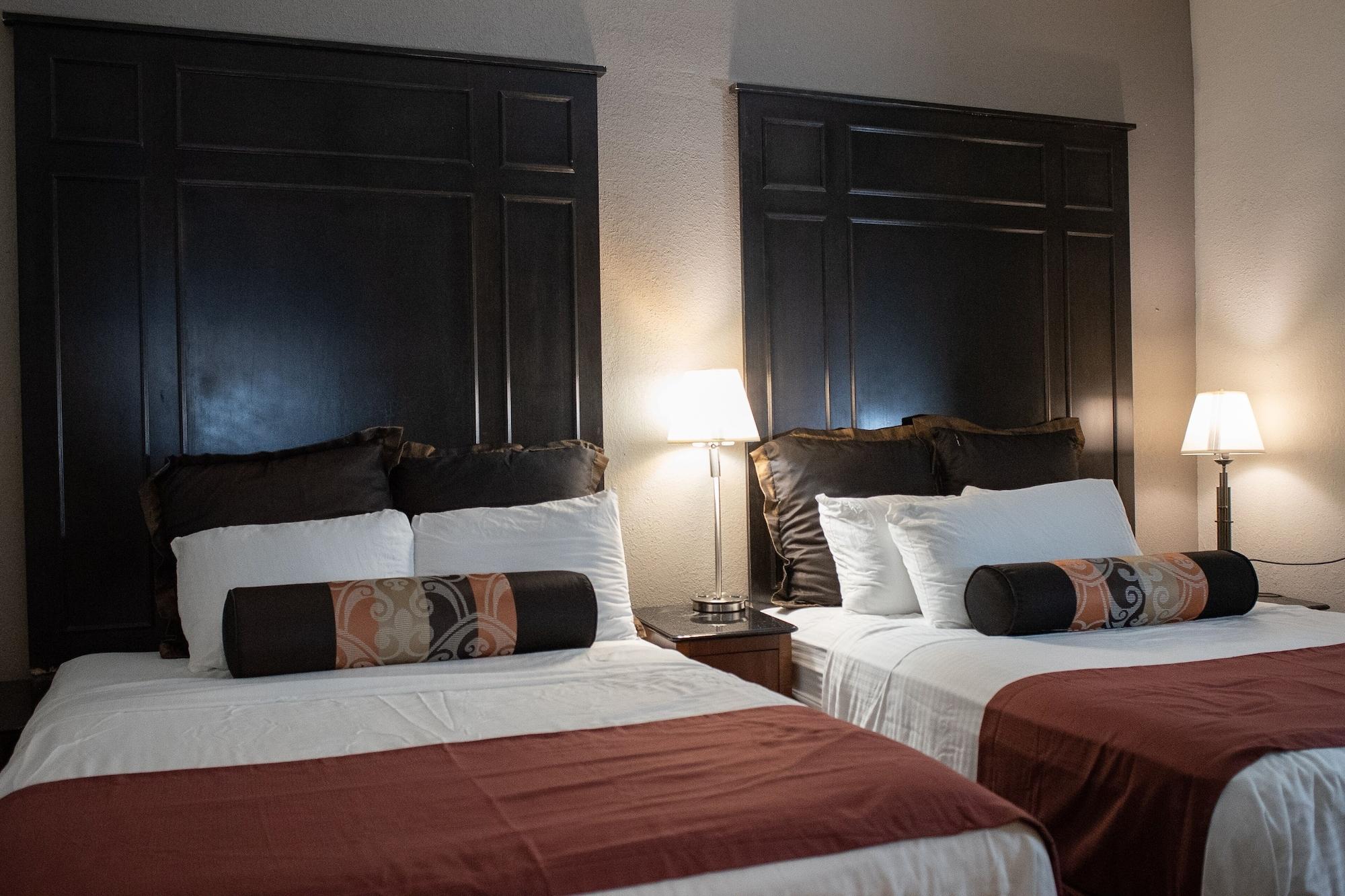 Americas Best Value Inn Диърборн Екстериор снимка