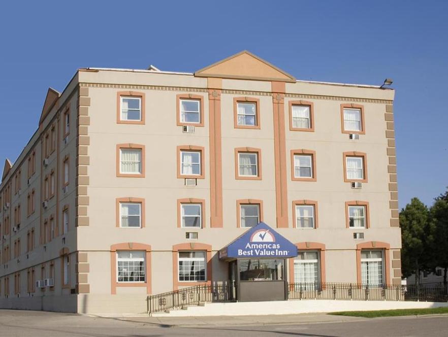 Americas Best Value Inn Диърборн Екстериор снимка